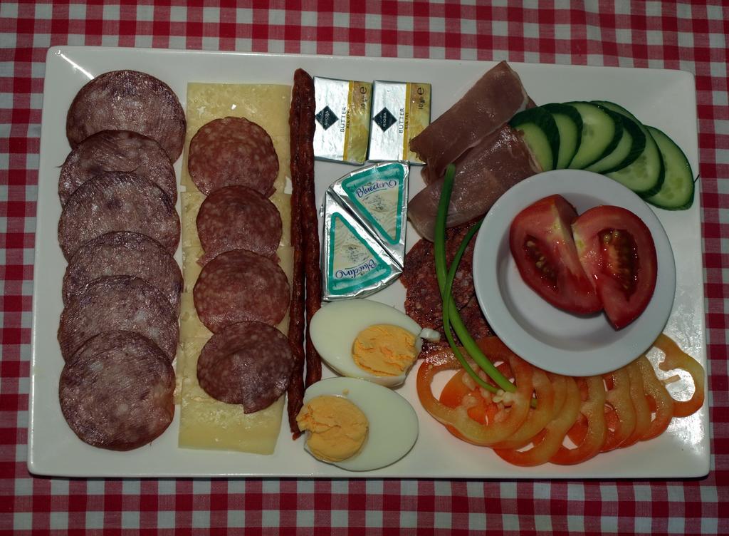 Illes Vendeghaz 호텔 케츨리 외부 사진